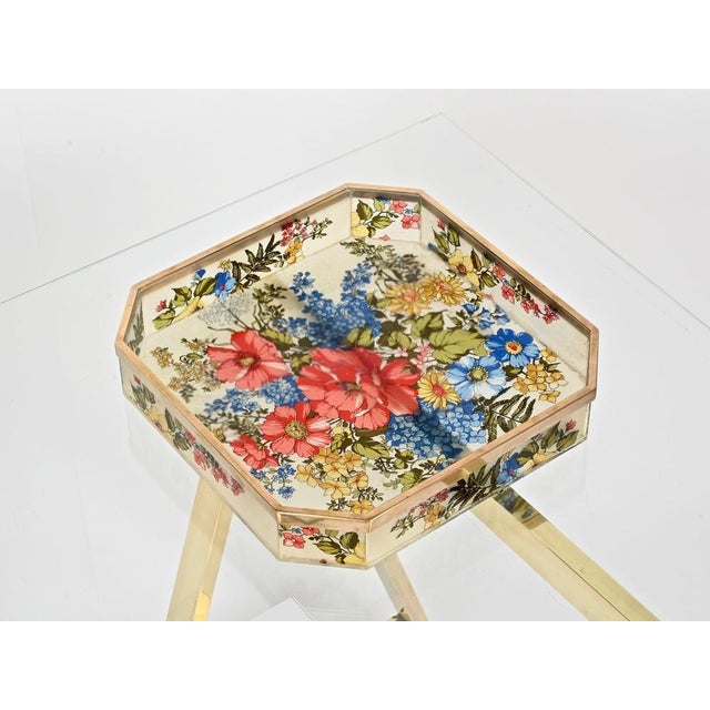 Vintage Octagonal Floral Acrylic and Brass Serving Tray by Alberto Sordi, Italy, 1970s For Sale - Image 4 of 12