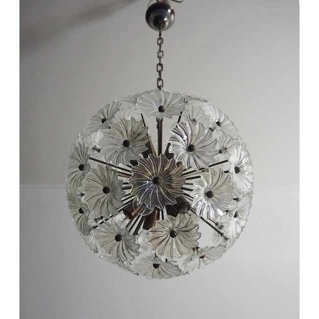 Glass Vintage Italian Sputnik Crystal Pendant Light with 51 Daisy Clear Glasses, 1990s For Sale - Image 7 of 16