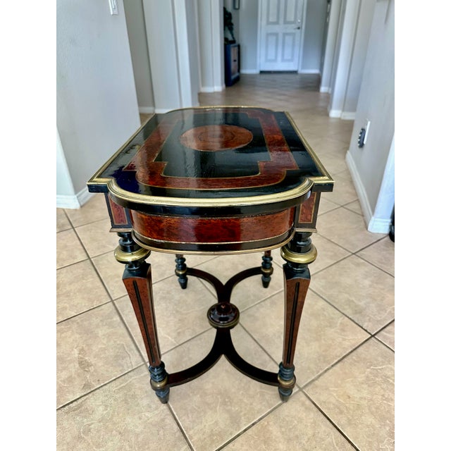 Antique 19th-Century French Napoleon III Work or Vanity Side Table For Sale - Image 9 of 18