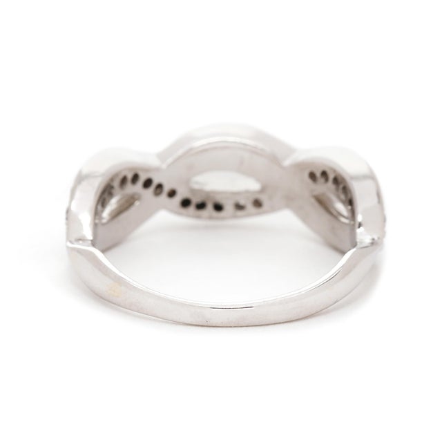 Modern 1.3ctw Ruby & Diamond Criss Cross Band Ring, 18k White Gold, Ring Size 7 For Sale - Image 3 of 6
