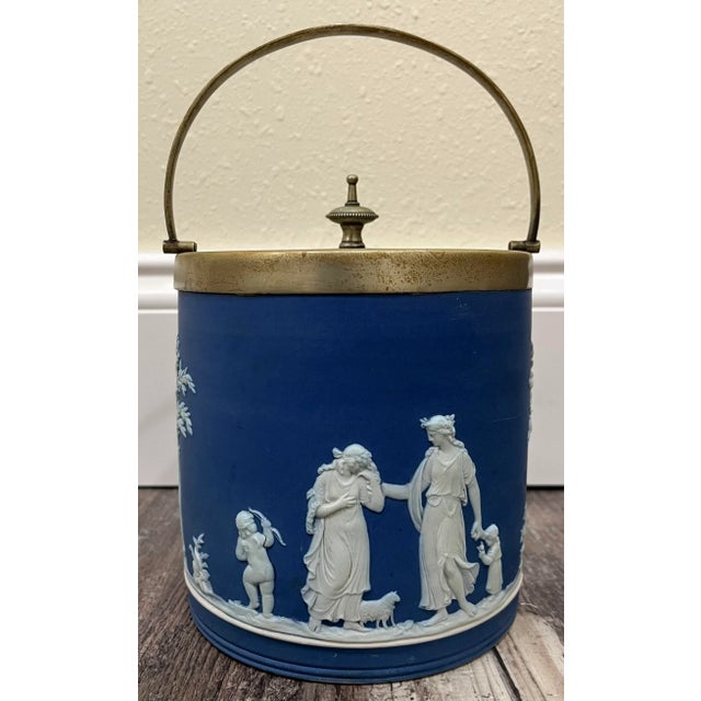 Wedgwood Wedgwood Ice Bucket, Circa 1915 For Sale - Image 4 of 10