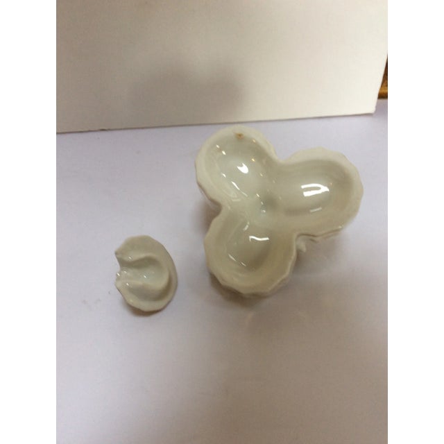 Porcelaine de Paris Antique Paris Porcelain Condiment Holder For Sale - Image 4 of 4