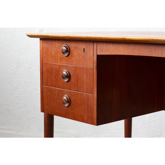 1960s Mid-Century Modern Scandinavian Teak Desk with Six Drawers, 1960s For Sale - Image 5 of 6