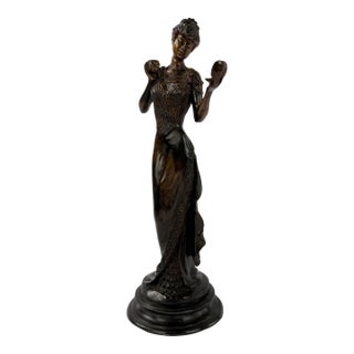 Mid-20th C. Bronze Sculpture - Woman With Mirror For Sale