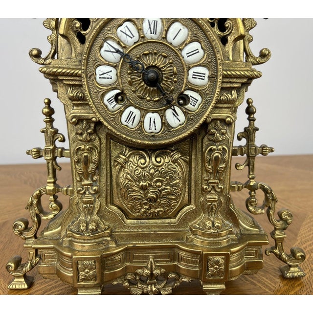 Vintage French Style Clock in Brass For Sale - Image 6 of 13