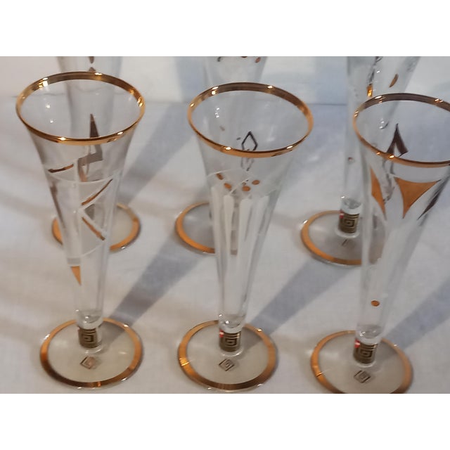 Vienna Secession Style Glassware with White Enamel Painting by Gruppe Kunsthandwerk Gallauner, Austria, Set of 6 For Sale - Image 4 of 6