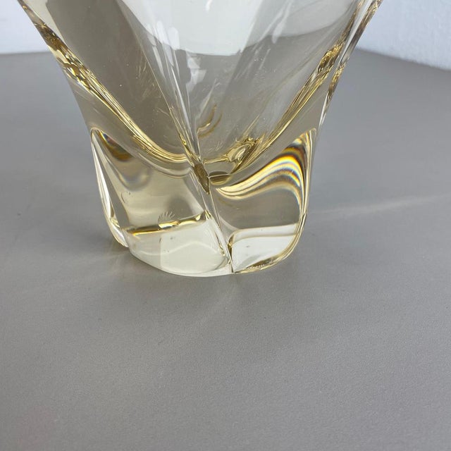 Large Crystal Glass Centerpiece Shell Bowl from Daum Nancy, France, 1970s For Sale - Image 13 of 18