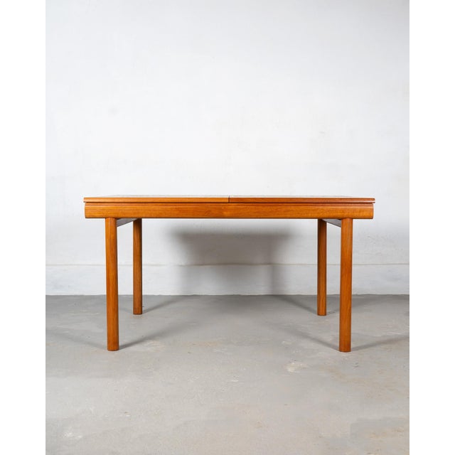 Mid-Century Modern Extendable Dining Set in Teak by White and Newton, 1960s, Set of 7 For Sale - Image 3 of 18