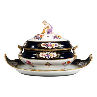 Large Gilt Tureen with Putto and Cobalt Flowers on Presentoir from Meissen, 1850, Set of 2 For Sale