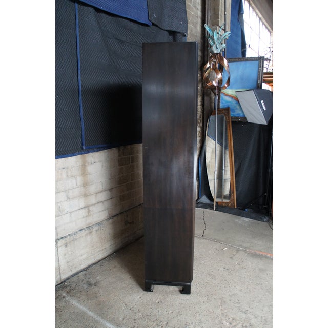 Wood 1970s Thomasville Walnut Chinoiserie Display Curio Bookcase China Cabinet Dry Bar For Sale - Image 7 of 12