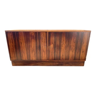 1960s Danish Modern Rosewood Credenza – Restored Mid-Century Storage Cabinet For Sale