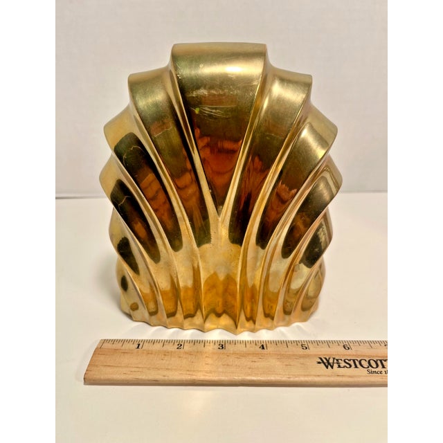 1950s Set of 2 Vintage Art Deco Style Solid Brass Scalloped Bookends Non-Slip For Sale - Image 5 of 6
