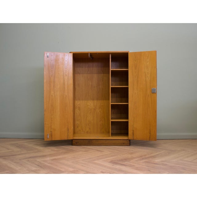 Wood Art Deco Oak Compact Wardrobe, 1930s For Sale - Image 7 of 10