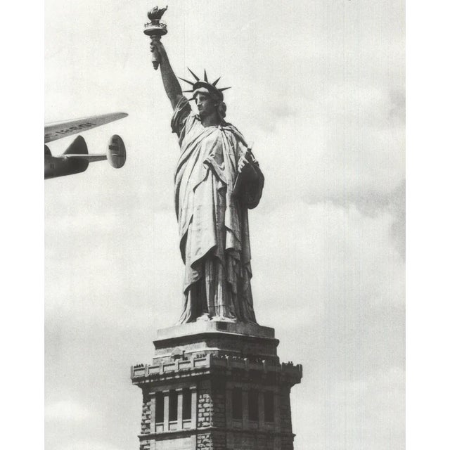American 1995 Artist Unknown 'Statue of Liberty' Offset Lithograph For Sale - Image 3 of 4