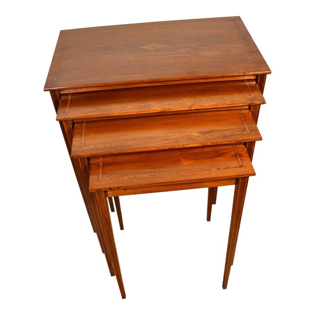1920 Antique English Regency Mahogany Inlaid Set of 4 Nesting Tables For Sale