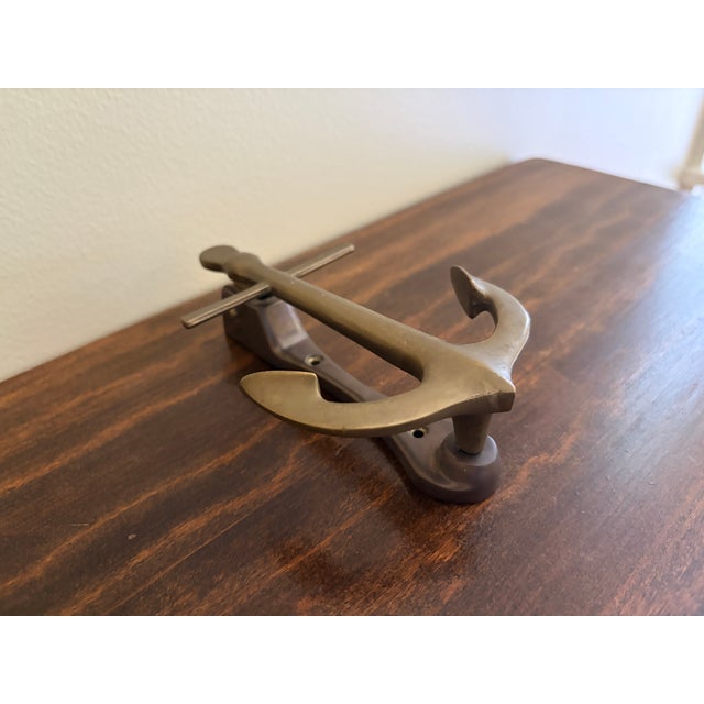Virginia Metalcrafters Mid-20th Century Cast Brass Anchor Door Knocker For Sale - Image 4 of 9