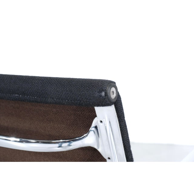 EA 117 Armchairs by Charles Ray Eames for ICF, USA, 1969, Set of 4 For Sale - Image 3 of 15