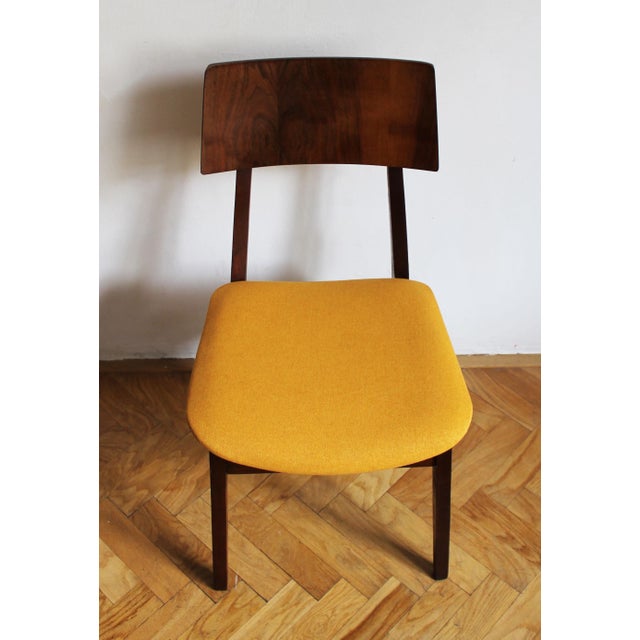 Mid-Century Scandinavian-Style Dining Chair in Walnut, 1960s For Sale - Image 15 of 17