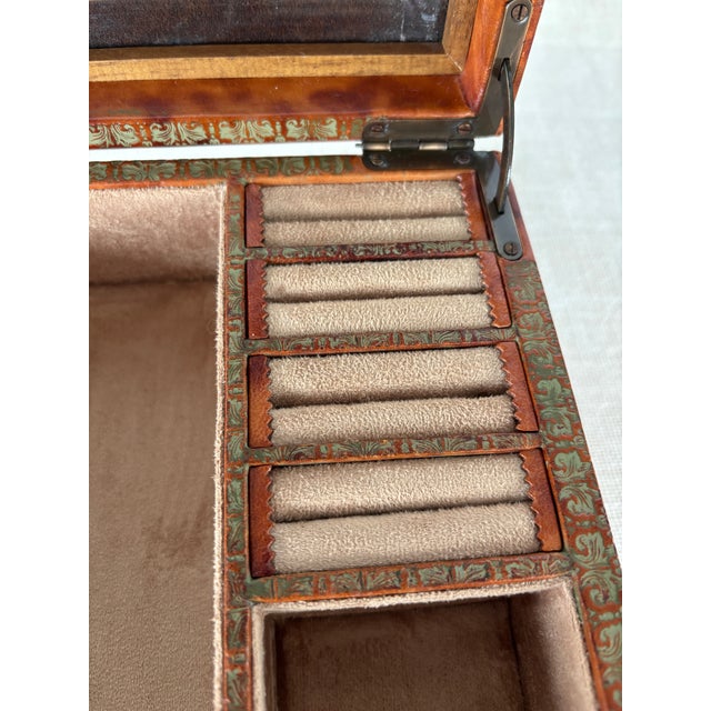 Vintage Italian Florentine Gold Embossed Leather Wrapped Jewelry Box With Key For Sale - Image 10 of 12