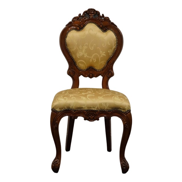Vintage Antique Traditional Rococo Style Carved Accent Side Chair For Sale