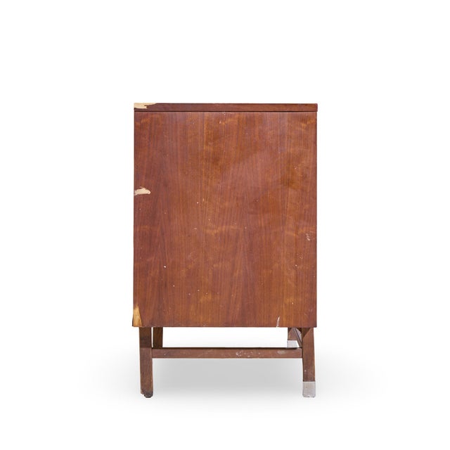 Mid 20th Century Stanley Mid Century Walnut Harlequin Credenza For Sale - Image 5 of 10