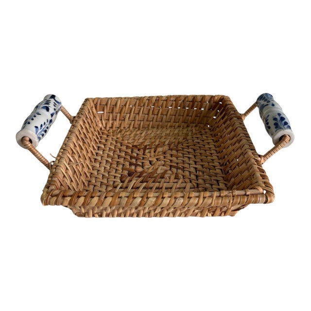This lovely napkin holder tray combines the rustic charm of woven wicker with the refined aesthetic of hand-painted...