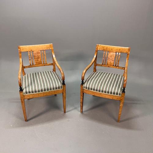 Set of Biedermeier Swedish Carver Chairs in Quilted Golden Birch Square, 1920s For Sale - Image 4 of 5