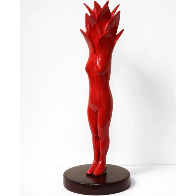 The unique sculpture is composed in an organic philosophy. The Peruvian Artist, Nana De la Fuente expresses the abstract...