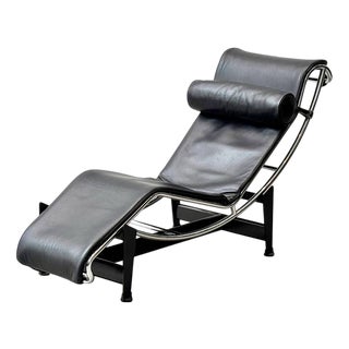 LC4 Lounge Chair by Le Corbusier for Cassina For Sale
