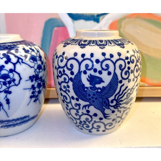 Mid 20th Century Small Blue and White Chinoiserie Porcelain Jars - A Pair For Sale - Image 10 of 11