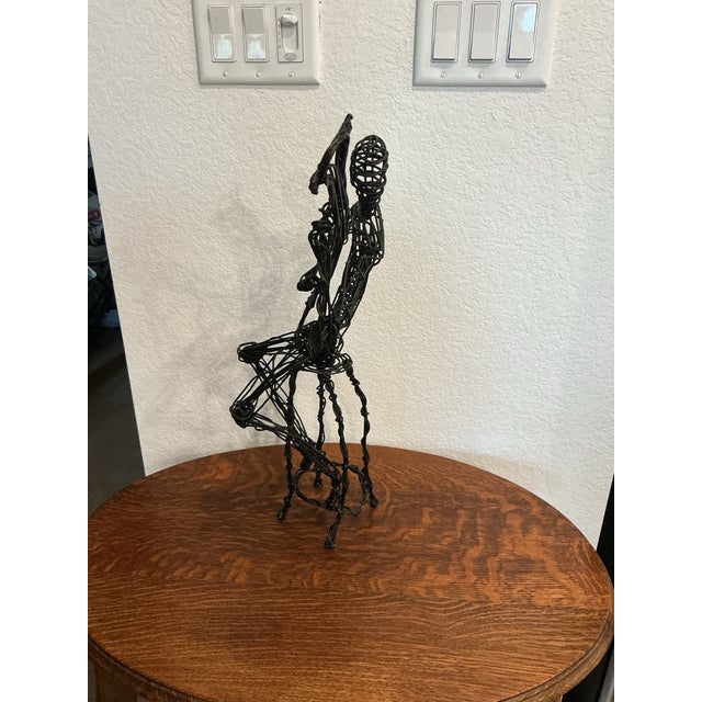 This is a Vintage set of 5 Wire Art musicians Guitar Man - Measures approximately 13.5" w x 18.75" h. Drummer - Measures...