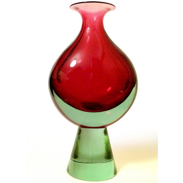 Stunning, large vintage Murano hand blown Sommerso purple "Alexandrite" glass over red Italian art glass footed flower...
