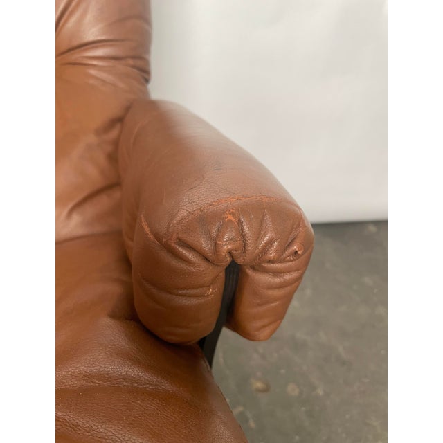 Swivel Armchair in Light Brown Leather by Bruno Mathsson for Dux, 1960s For Sale - Image 12 of 14