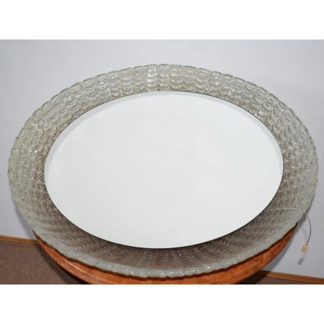 Large Round Illuminated Mirror in Acrylic Glass, 1960s For Sale - Image 4 of 7