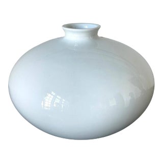 Contemporary Japanese White Glaze Ceramic Vase by Manji Inoue For Sale
