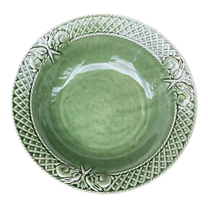 Bordallo Pinheiro Bunny Rabbit Serving Bowl Majolica Portugal Late 20th Century