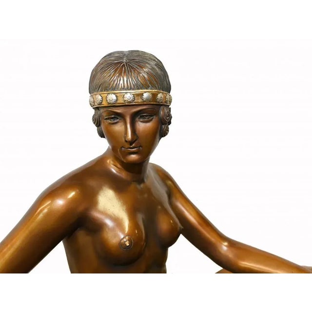 Large Art Deco Statue Female Nude Figurine in Resin For Sale - Image 4 of 11