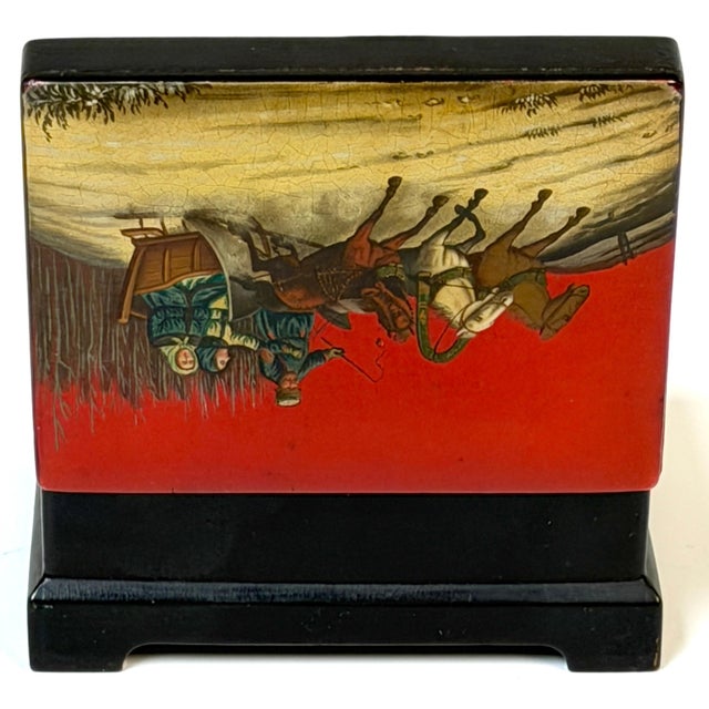 Imperial Russian Lacquered Papier-Mâché Troika Box, Lukutin Factory, 1880-1910 For Sale - Image 10 of 18