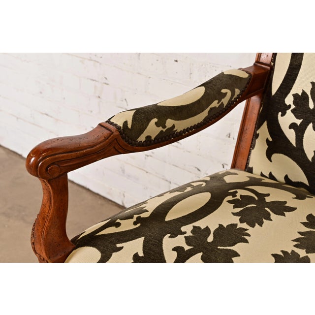 Brown Baker Furniture French Provincial Louis XV Carved Walnut Dining Chairs, Set of Eight For Sale - Image 8 of 16