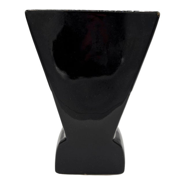 1985 Art Deco Black Pottery Vase Nude Figurine Sculpture Vase by Pelzman Design For Sale - Image 4 of 8