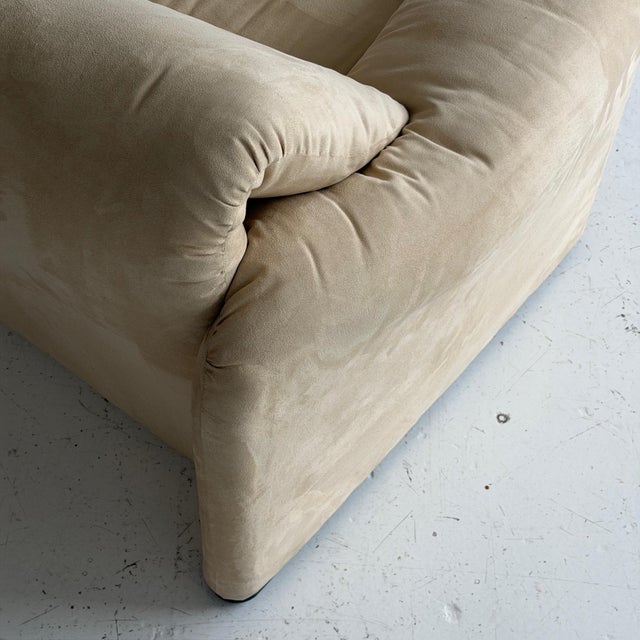 Maralunga Chair by Vico Magistretti for Cassina For Sale In Chicago - Image 6 of 8