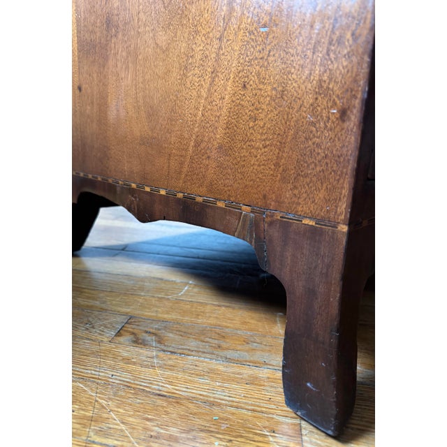 Brown Early 1800s English Georgian Mahogany Bachelors Chest For Sale - Image 8 of 10