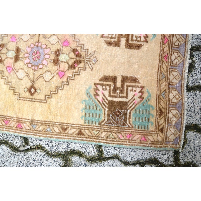 1960s Vintage Oushak Anatolian Wool Rug For Sale - Image 4 of 6