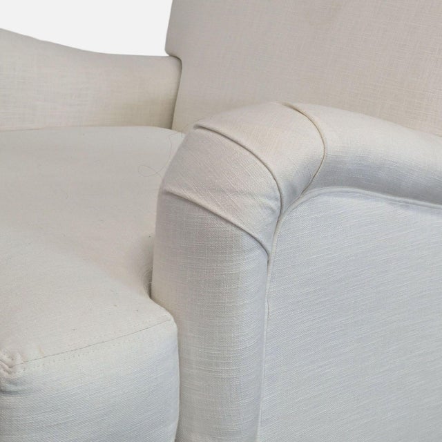 Pottery Barn Classic White Lounge Chair – Comfortable Upholstered Armchair For Sale In San Francisco - Image 6 of 9