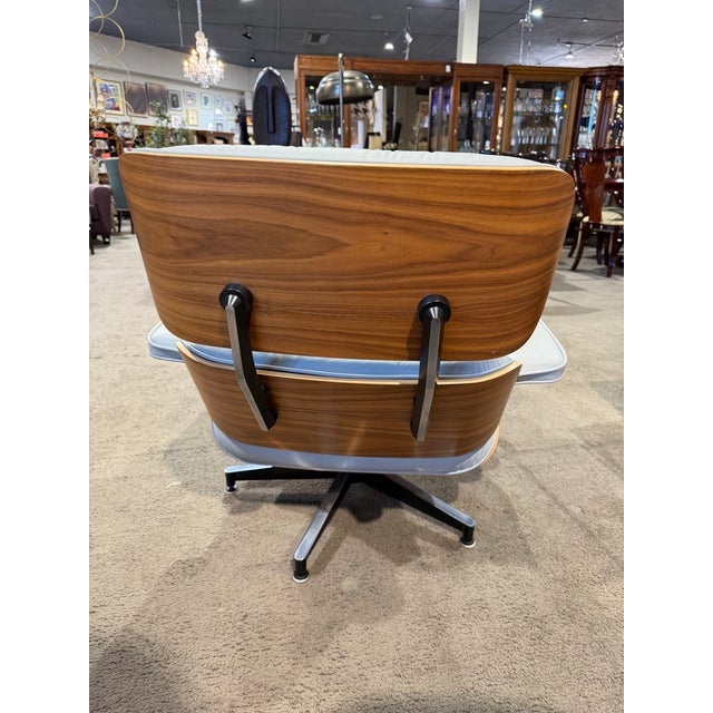 Mid-Century Modern Eames for Herman Miller Grey Leather and Wood Lounge Chair For Sale - Image 3 of 7
