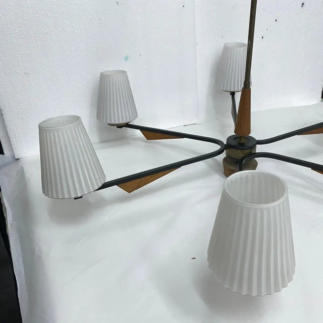 1960s 1960s Mid-Century Modern Stilnovo Style Italian Chandelier For Sale - Image 5 of 13