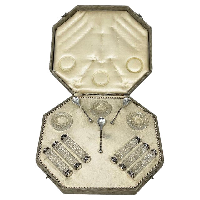 Dutch Diamant Cut Crystal and Silver Set of Knife Rests with Salt Cellars, 1880s, Set of 12 For Sale