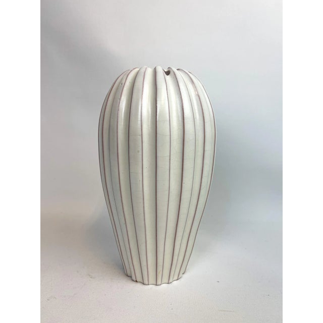 Vicke Lindstrand Mid-Century Vase by Vicke Lindstrand, 1940s For Sale - Image 4 of 9