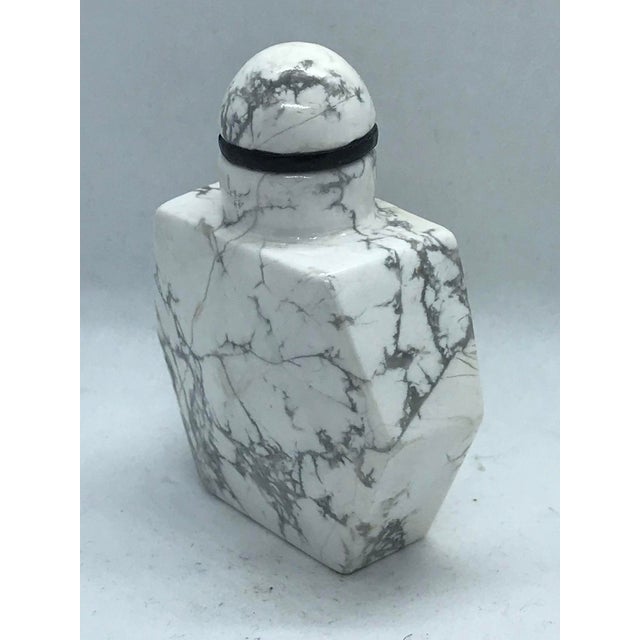 Vintage Howlite Snuff Bottle For Sale In Chicago - Image 6 of 11