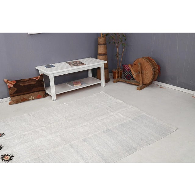 Mid 20th Century Mid 20th Century White Vintage Hemp Kilim Rug For Sale In Los Angeles - Image 6 of 7